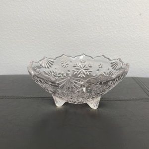 Snowflake Design Small Serving Dish.